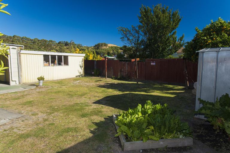 Photo of property in 103 Huxley Road, Outer Kaiti, Gisborne, 4010