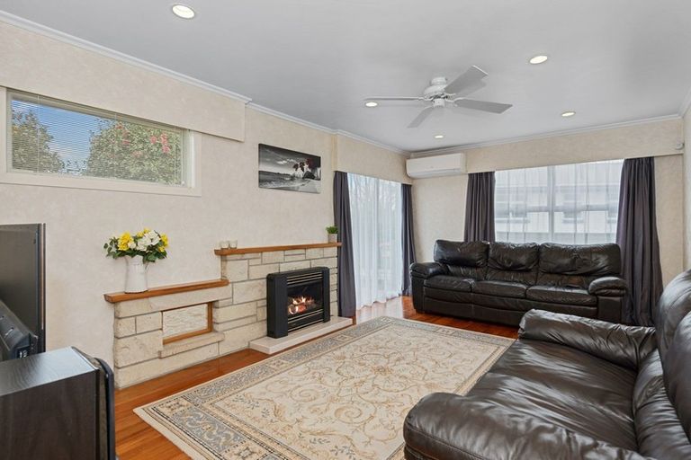 Photo of property in 30 Rhonda Avenue, Deanwell, Hamilton, 3206