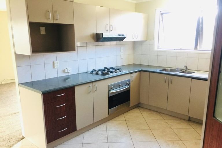 Photo of property in 13 Caringbah Drive, Papatoetoe, Auckland, 2025