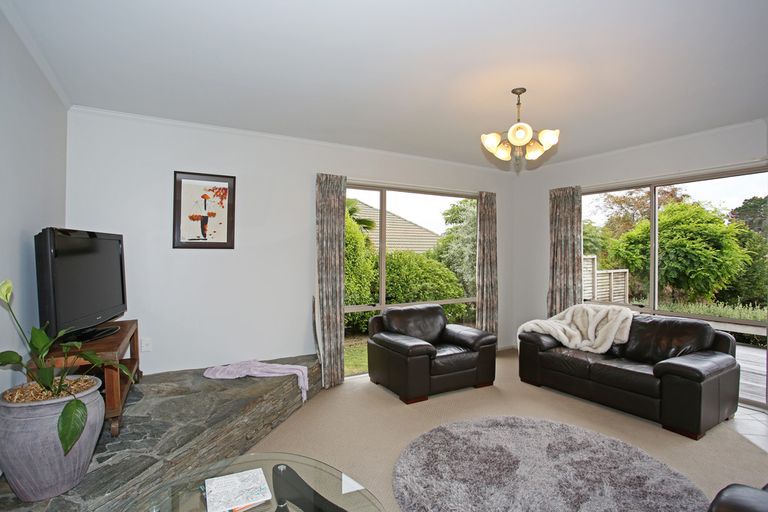 Photo of property in 27 Bayview Drive, Waiuku, 2123