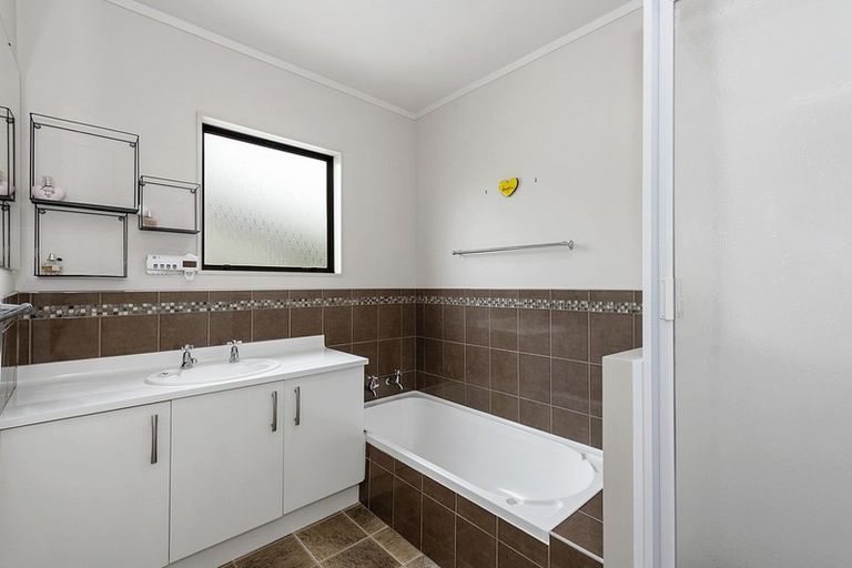 Photo of property in 8 Olwyn Green, Dinsdale, Hamilton, 3204