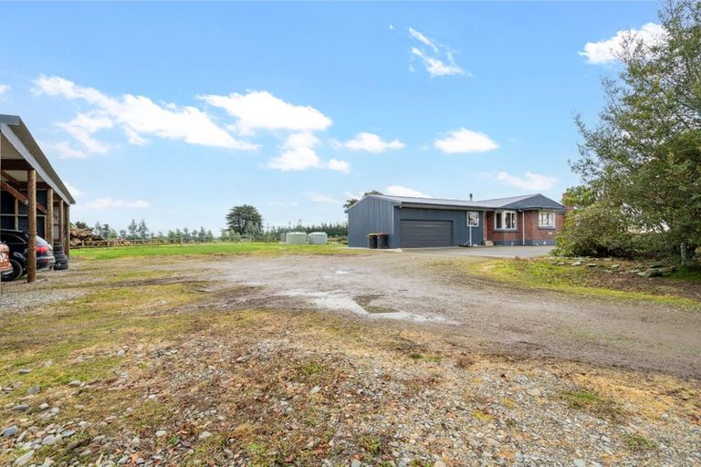 Photo of property in 216 Ryal Bush Wallacetown Road, Branxholme, Invercargill, 9876