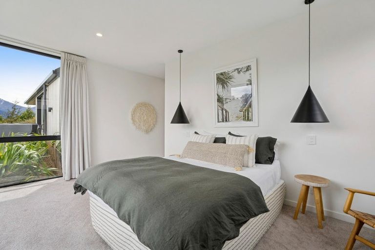 Photo of property in 1 Torridon Court, Jacks Point, Queenstown, 9371
