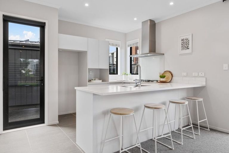 Photo of property in 62 Nugget Avenue, Hobsonville, Auckland, 0616