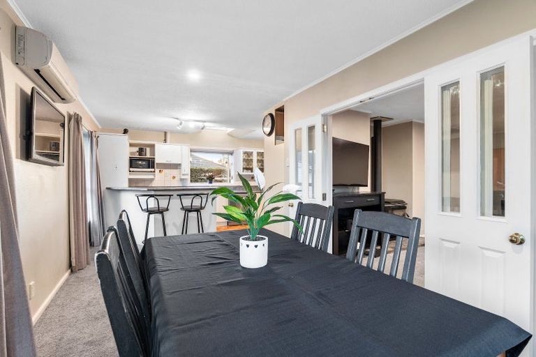 Photo of property in 8 Bethel Crescent, Bishopdale, Christchurch, 8053