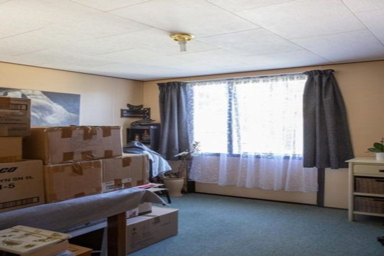 Photo of property in 8 Greenpark Way, Greerton, Tauranga, 3112