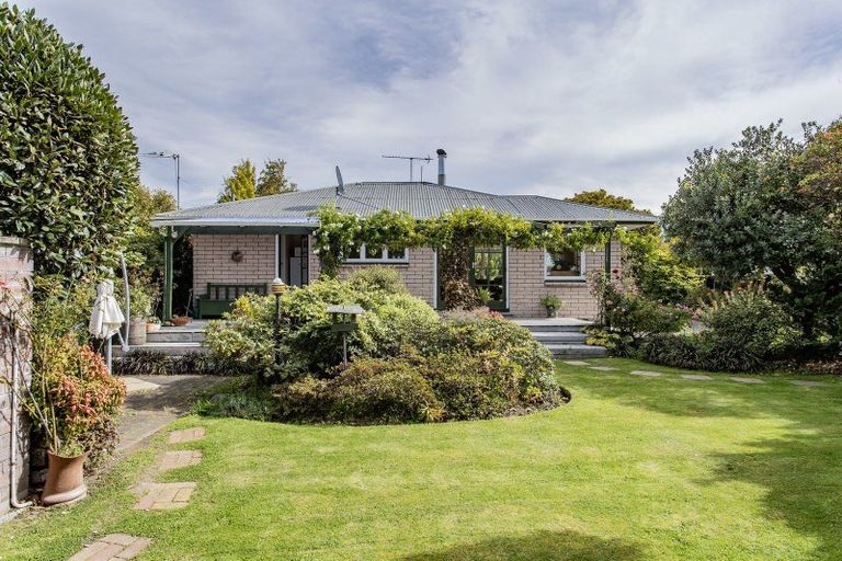 Photo of property in 10 Clayton Road, Amberley, 7410