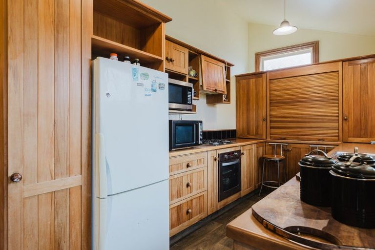 Photo of property in 37 Hereford Street, West End, Palmerston North, 4410