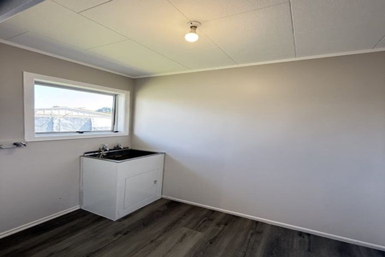 Photo of property in 27 Blake Street, Waitara, 4320