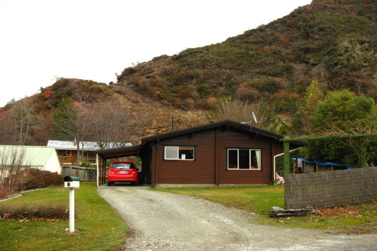Photo of property in 7 Durham Street, Arrowtown, 9302