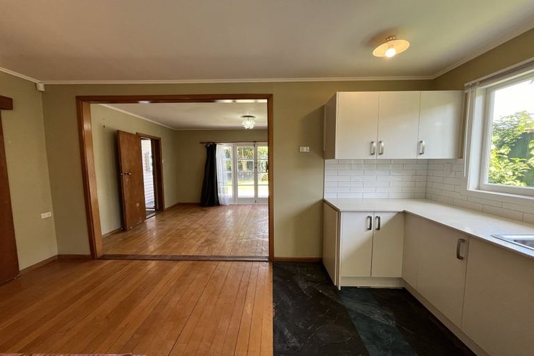 Photo of property in 47 Pomaria Road, Henderson, Auckland, 0610