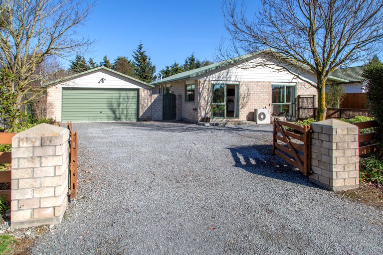 Photo of property in 29 Hororata Road, Hororata, Darfield, 7572