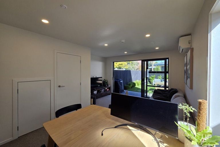 Photo of property in 8/20 Moor Avenue, Te Atatu Peninsula, Auckland, 0610