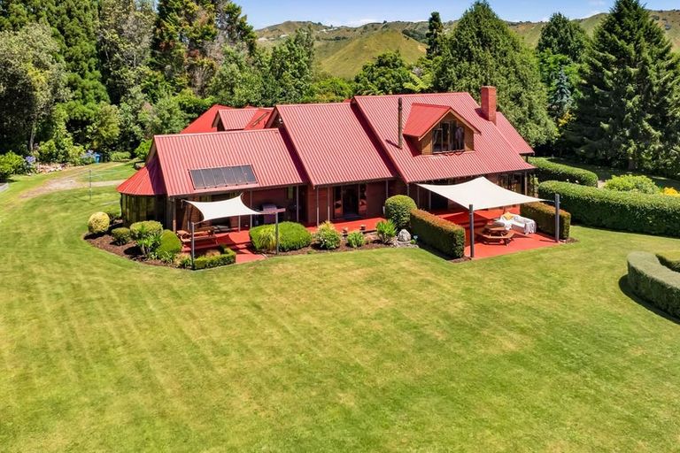 Photo of property in 505 Aorere Road, Ararata, Eltham, 4399