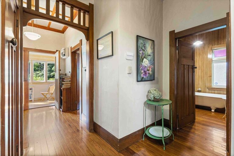 Photo of property in 24 Myrtle Street, Hamilton East, Hamilton, 3216