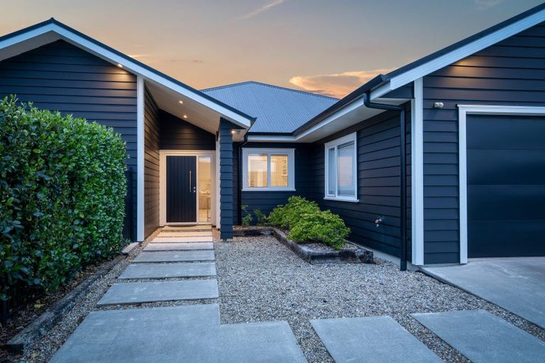 Photo of property in 50 Jarrett Terrace, Leamington, Cambridge, 3432