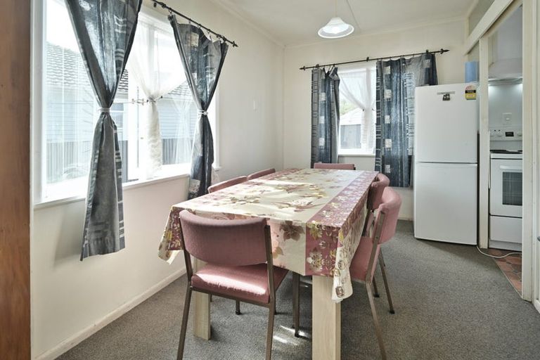 Photo of property in 1105 Cunningham Crescent, Mayfair, Hastings, 4122
