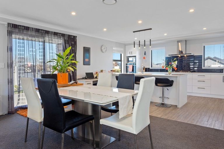 Photo of property in 17 Koura Drive, Rangiora, 7400