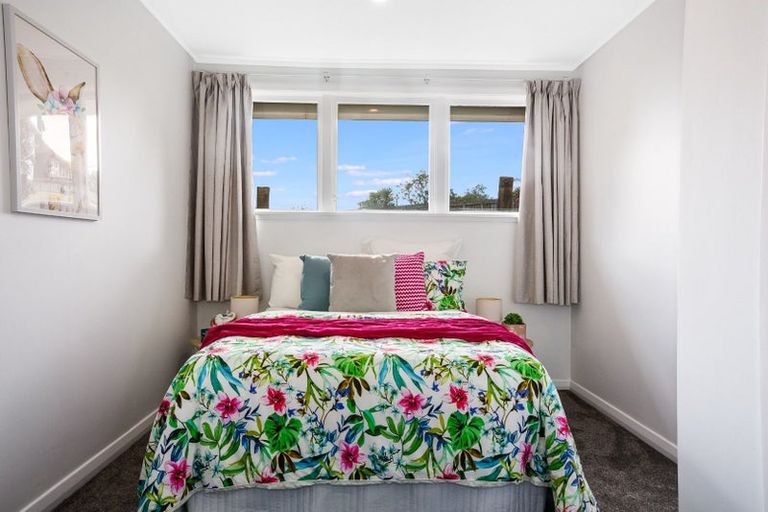 Photo of property in 25a Chaffey Crescent, Titahi Bay, Porirua, 5022