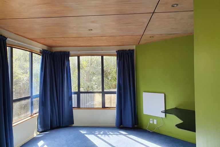 Photo of property in 107 Viewmont Drive, Harbour View, Lower Hutt, 5010
