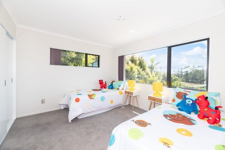 Photo of property in 63 Lake Panorama Drive, Henderson, Auckland, 0612