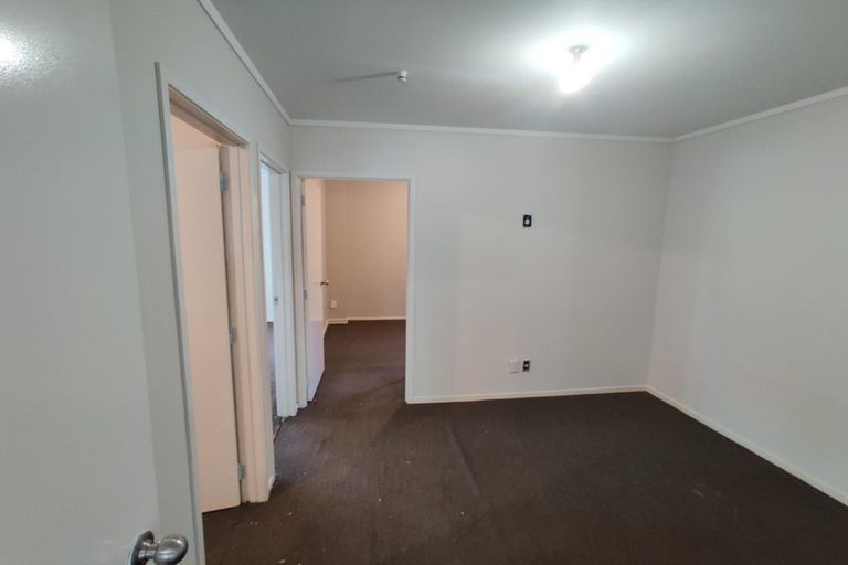 Photo of property in 33 Leaver Place, Weymouth, Auckland, 2103