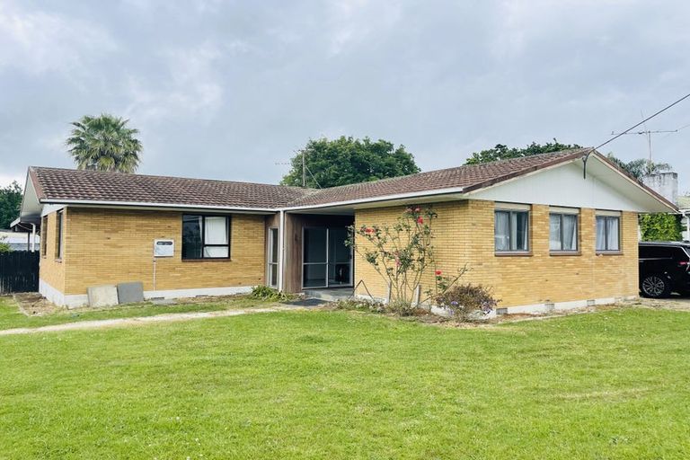 Photo of property in 30 Ferry Parade, Herald Island, Auckland, 0618