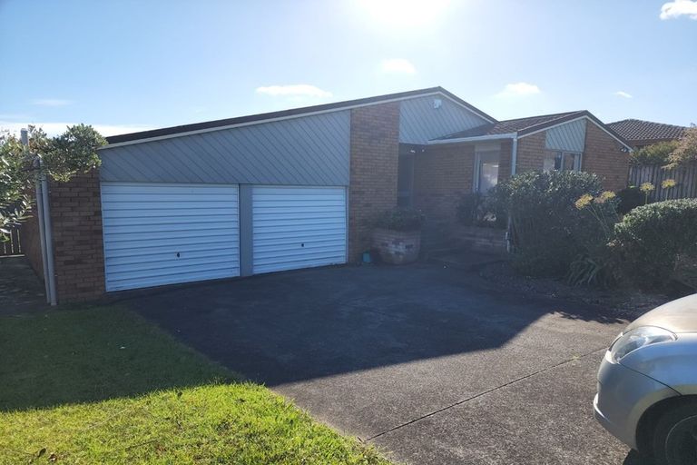 Photo of property in 81 Aberfeldy Avenue, Highland Park, Auckland, 2010