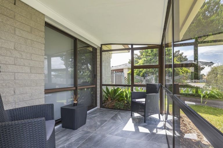 Photo of property in 2/32 Willis Road, Papakura, 2110