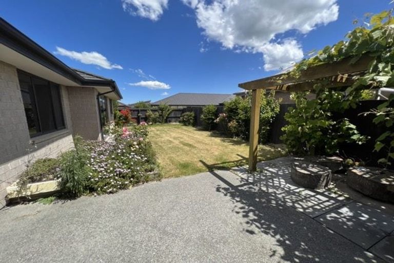Photo of property in 8 Handley Crescent, Wigram, Christchurch, 8042