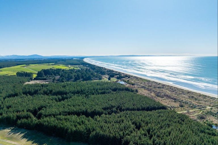 Photo of property in 4 Sandpiper Place, Waimairi Beach, Christchurch, 8083