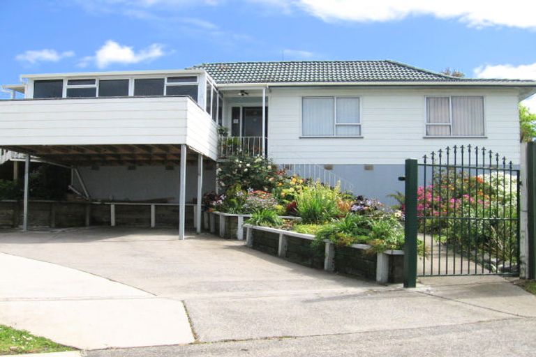 Photo of property in 18 Alabaster Drive, Papatoetoe, Auckland, 2025