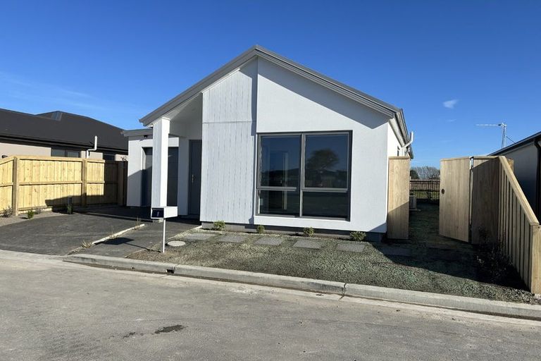 Photo of property in 8 Clontarf Lane, Belfast, Christchurch, 8051