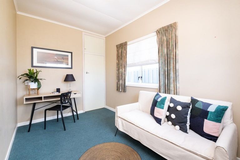 Photo of property in 6 Clifton Road, Haumoana, 4102