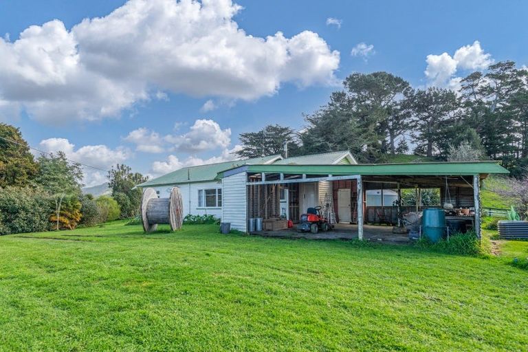Photo of property in 130 Omata Road, Pahiatua, 4988