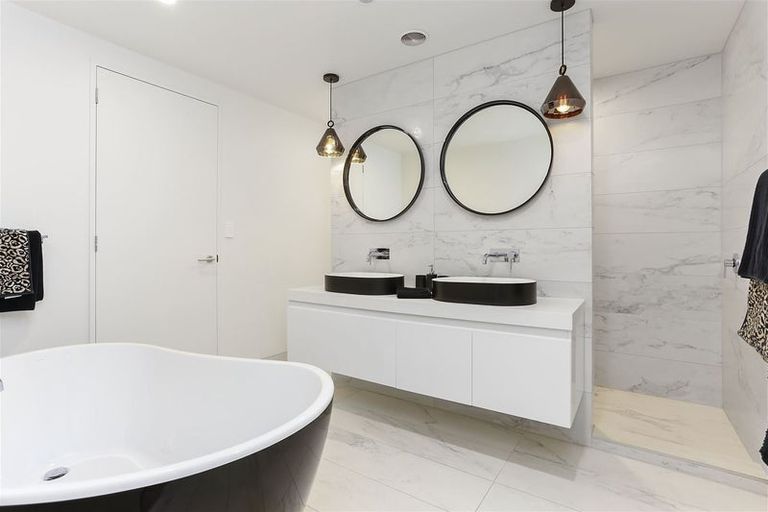 Photo of property in Sugar Lane Apartments, 11/31 Rawene Road, Birkenhead, Auckland, 0626