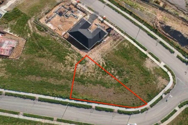 Photo of property in 25 Tautoru Avenue, Orewa, 0931