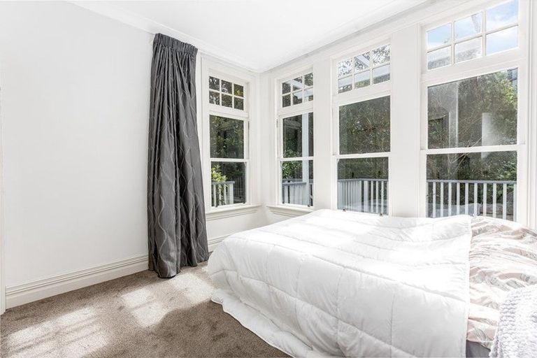 Photo of property in 44 Aurora Terrace, Kelburn, Wellington, 6012