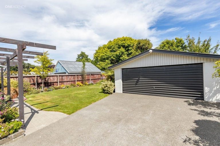 Photo of property in 34 Waiau Street, Cracroft, Christchurch, 8025