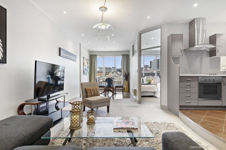 Photo of property in Stadium Garden Flats, 316/107 Thorndon Quay, Pipitea, Wellington, 6011