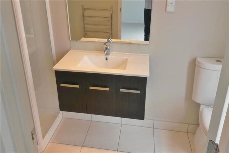 Photo of property in 9 Station Street, Hobsonville, Auckland, 0616