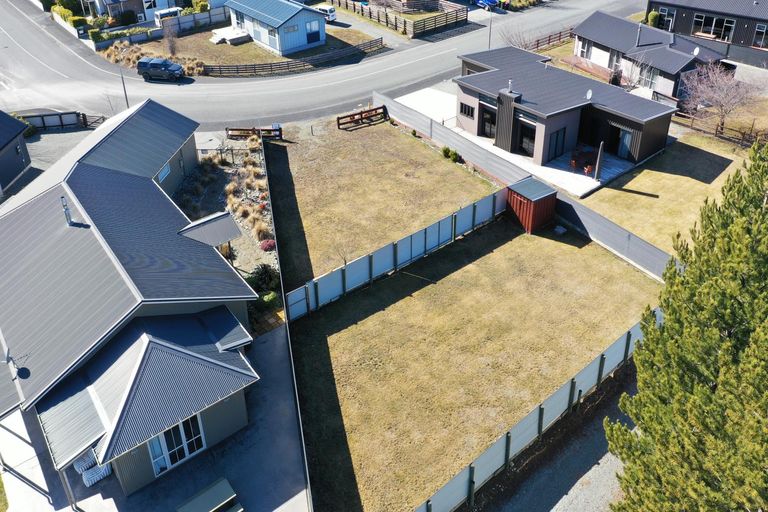 Photo of property in 33 Irishman Drive, Twizel, 7901