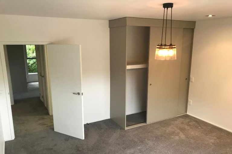 Photo of property in 17/2 Onslow Road, Khandallah, Wellington, 6035