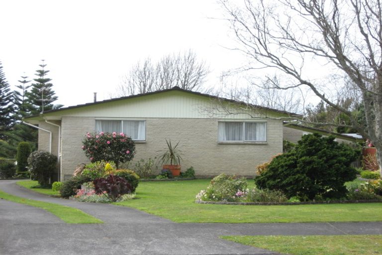 Photo of property in 18 Truby King Street, Merrilands, New Plymouth, 4312