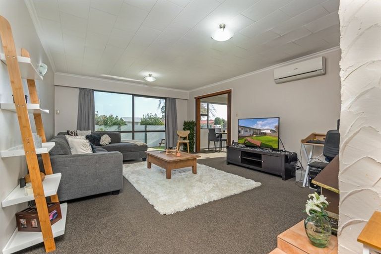 Photo of property in 67 Kaimanawa Street, Kelvin Grove, Palmerston North, 4414