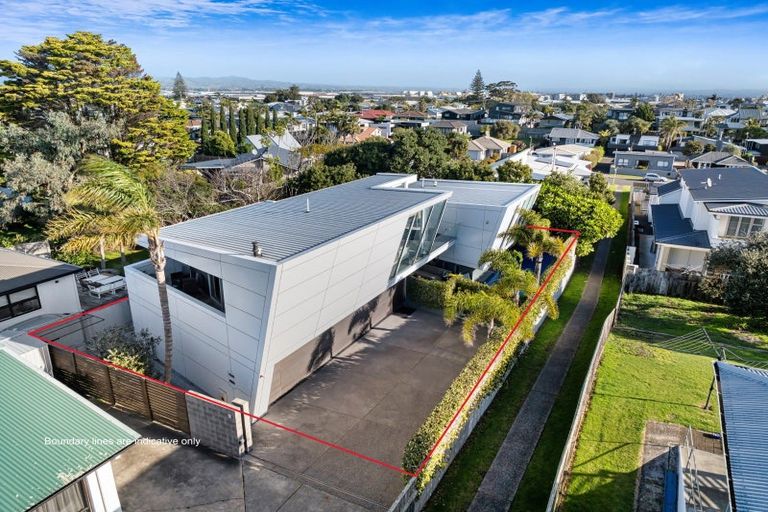 Photo of property in 28c Orkney Road, Mount Maunganui, 3116