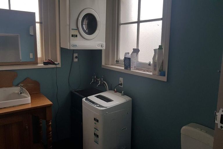 Photo of property in 60 Carroll Street, Dunedin Central, Dunedin, 9016