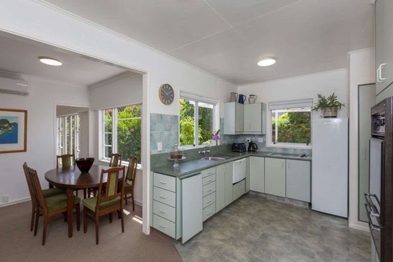 Photo of property in 29 Kohekohe Road, Waikanae, 5036