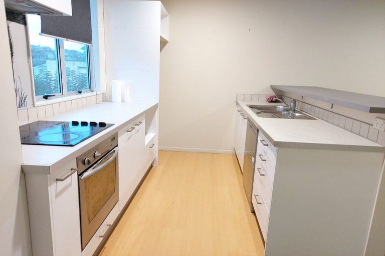 Photo of property in 49 Albionvale Road, Glen Eden, Auckland, 0602