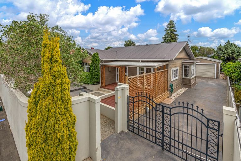 Photo of property in 46 Linton Street, West End, Palmerston North, 4410